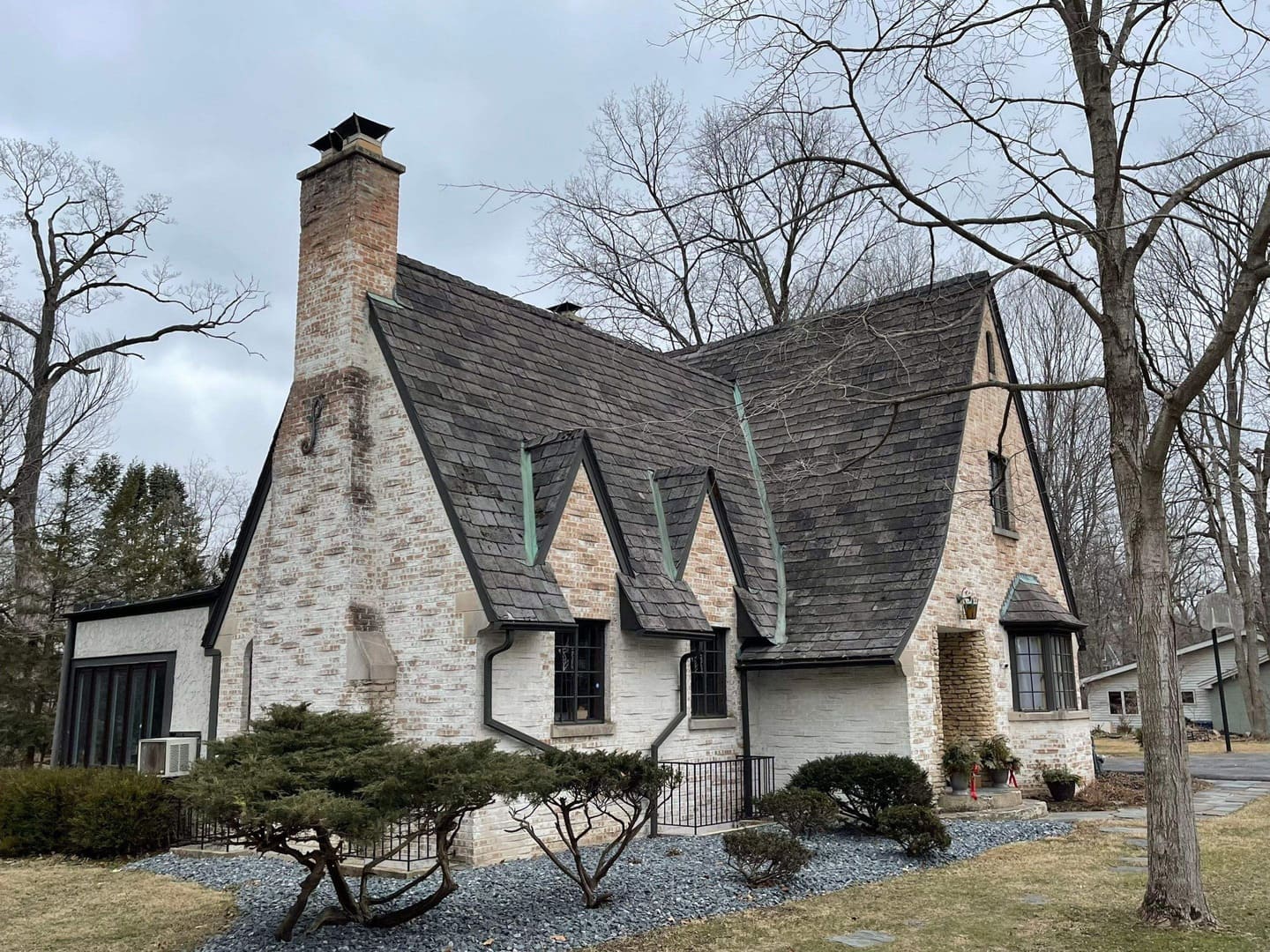 how to visually inspect a roof